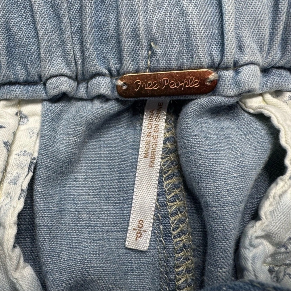Free People Pleated Light Blue Jogger Jeans w Drawstring Waist Boho Pants Size S - Picture 4 of 6